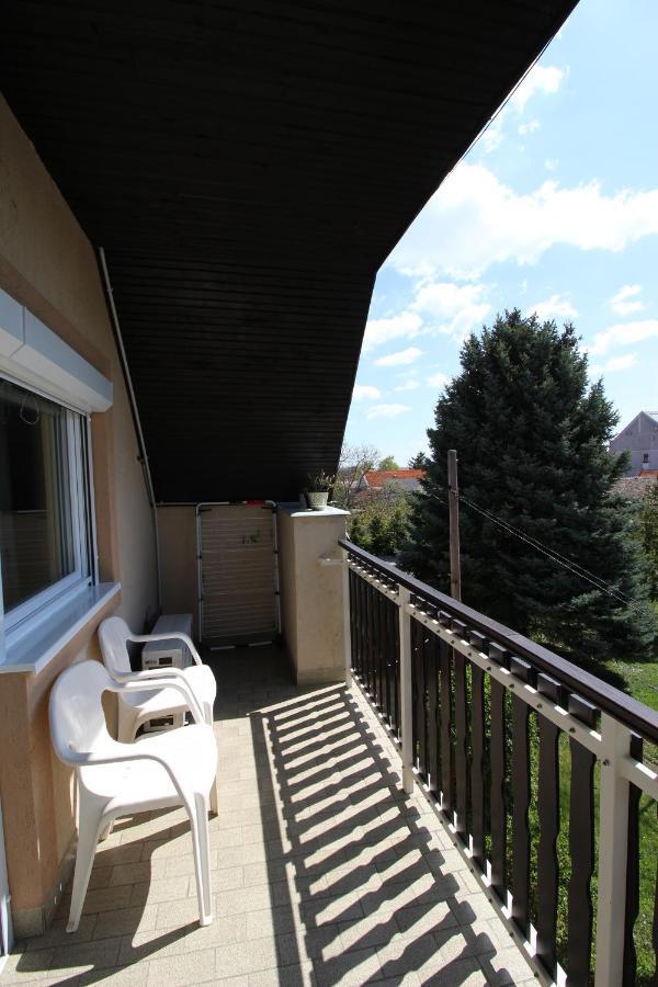 Magdalena Apartmanhaz Keszthely Luaran gambar