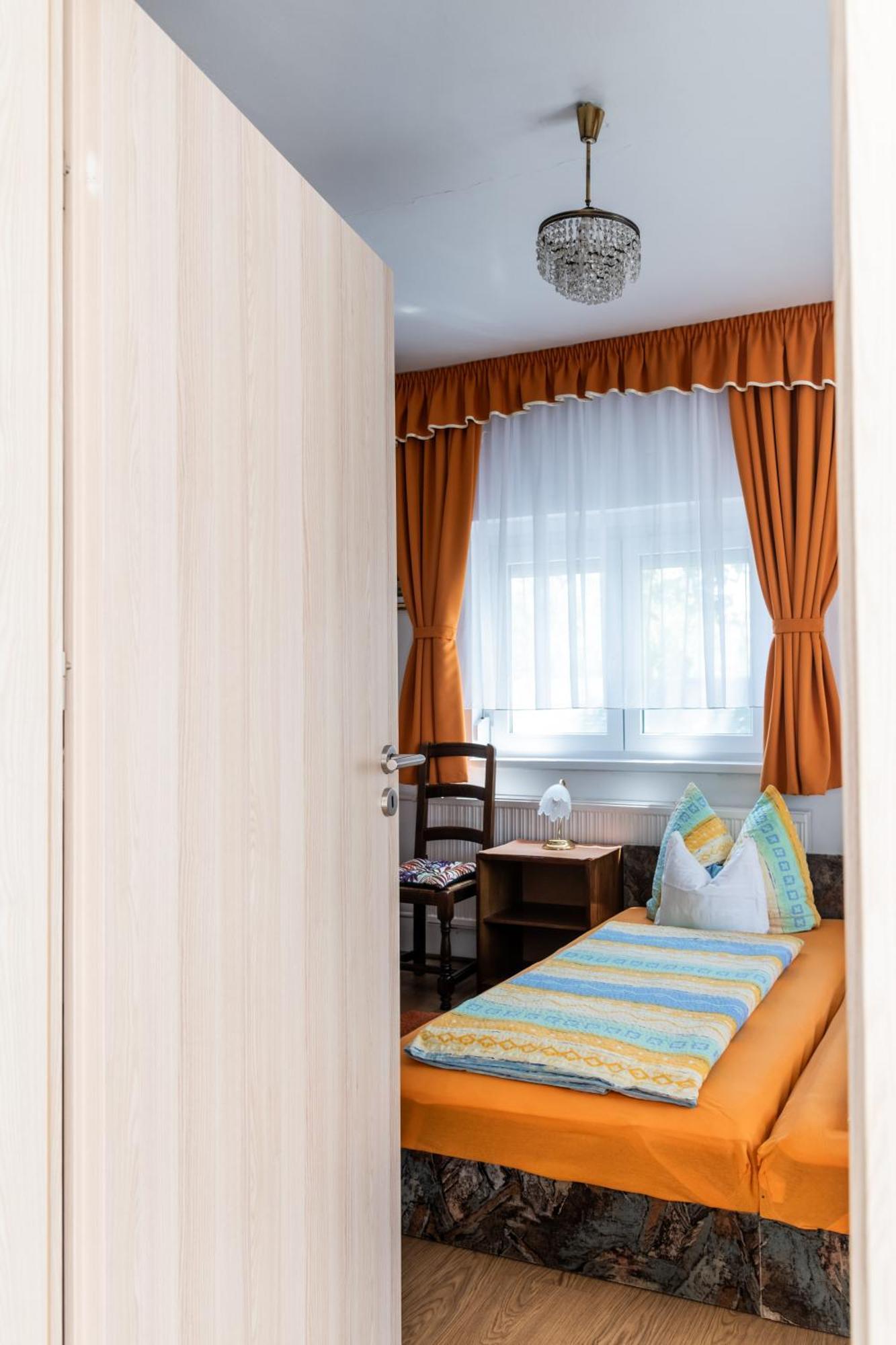 Magdalena Apartmanhaz Keszthely Luaran gambar